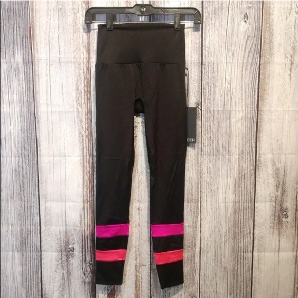 K deer black sneaker length legging - Picture 1 of 5